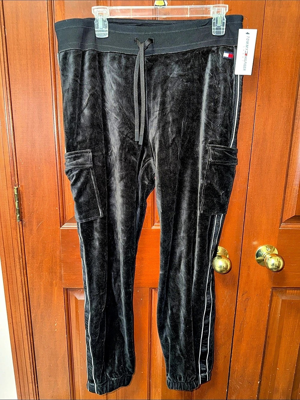Tommy Hilfiger Women’s Sport Black Velour Cargo Jogger Pants NWT